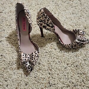 Betsey Johnson Animal Print Bow Heels